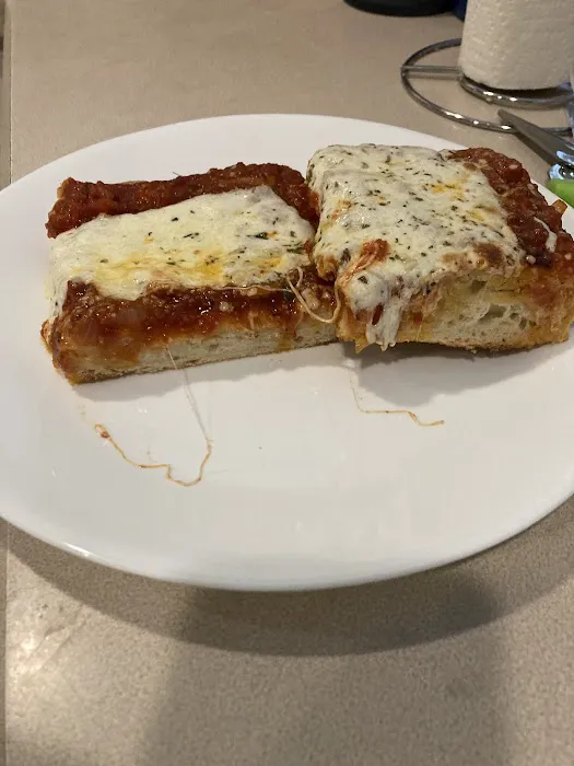 Calabrese Pizzeria & Restaurant Picture 6