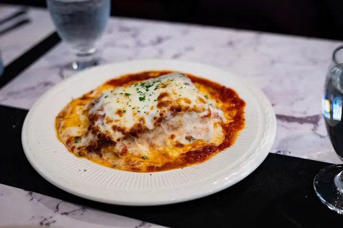 Vinnie's Pizzeria & Restaurant Picture 5