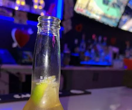 Breezi’s Bar & Chill