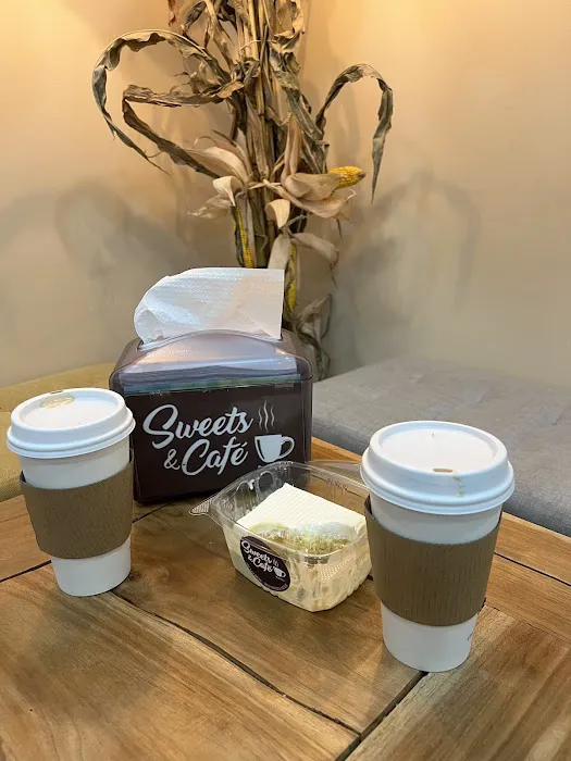 Sweets & Cafe Bakery Picture 10