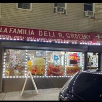 la Familia Deli ico
