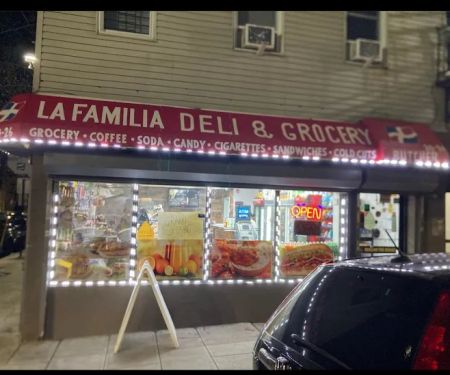 la Familia Deli