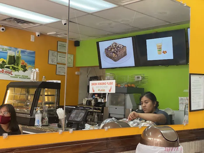Tropical Juice Bar Picture 2