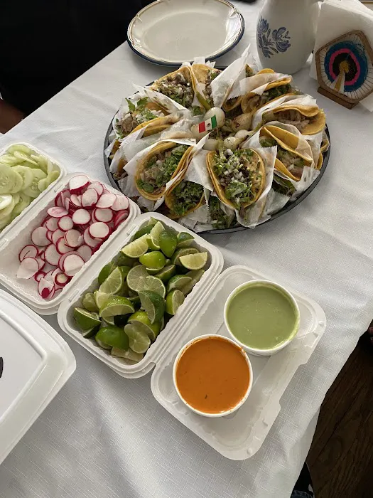 El Taco Trolley Picture 10