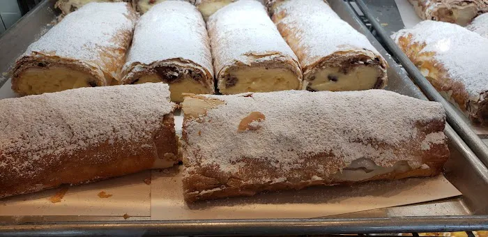 Gencarelli's Bakery Picture 2