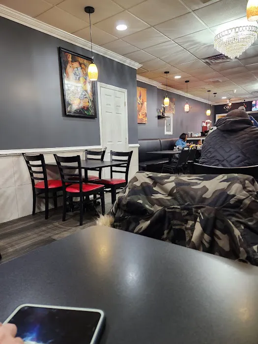 Mr. Exquisito Restaurant Picture 6