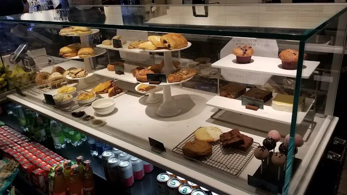 Starbucks Picture 1