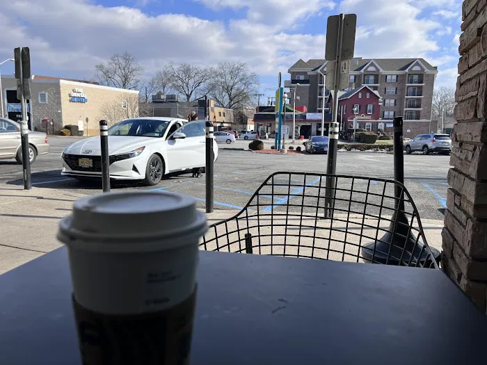 Starbucks Picture 4