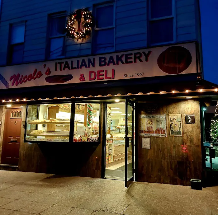 Nicolo's Italian Bakery and Deli Picture 10