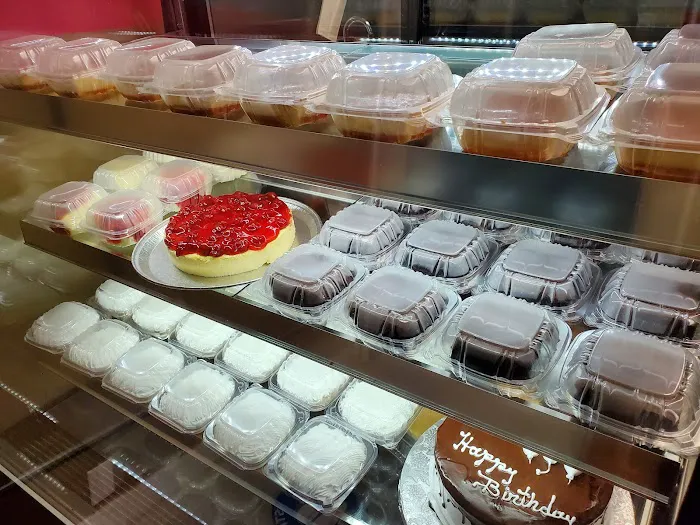 Aaliyah's Bakery Picture 4