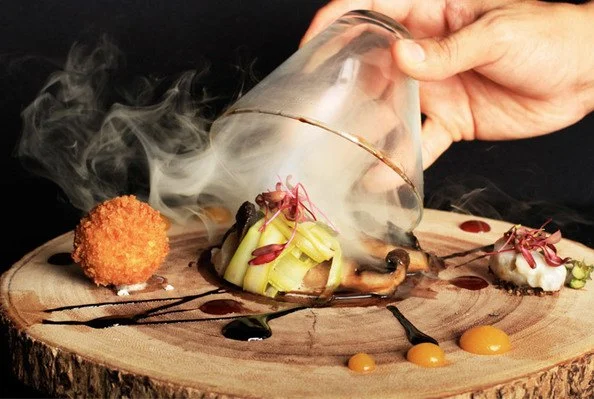 How Dessert Restaurants Are Using Molecular Gastronomy Techniques