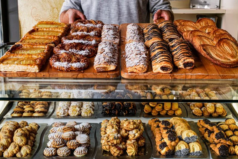 The Secrets Behind Successful Bakery Shops and Their Recipes: Tips for Thriving in the Bakery Business