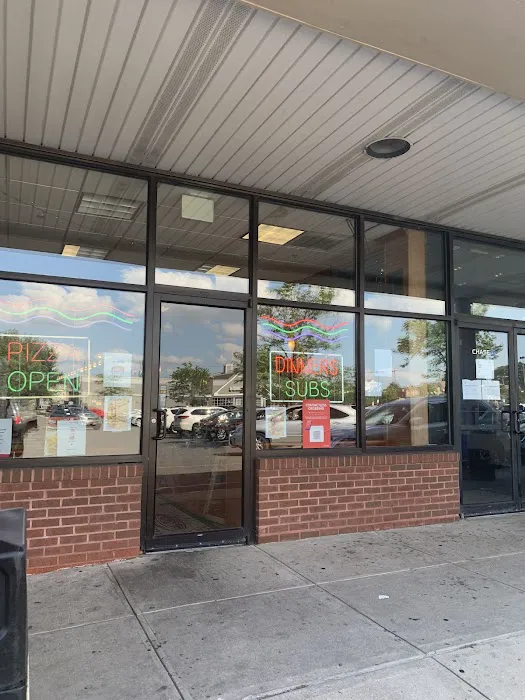 Roberto's Pizza Cafe Picture 6