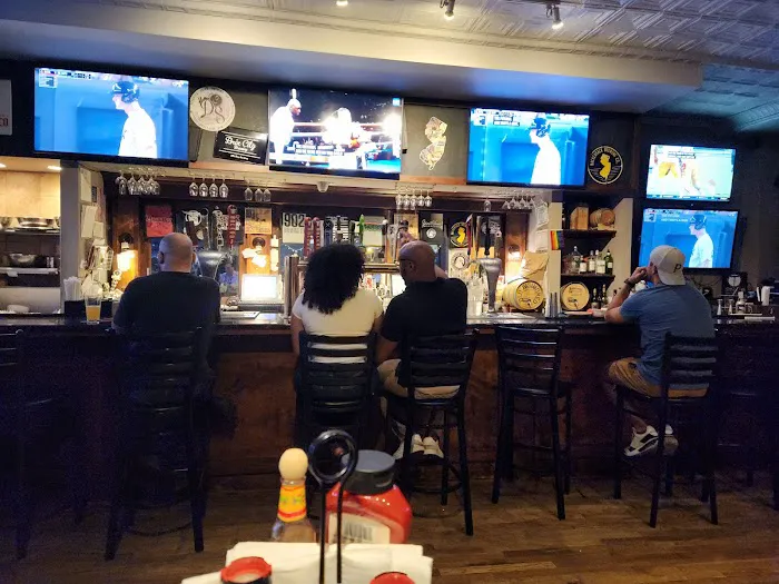 Corkscrew Bar Picture 5