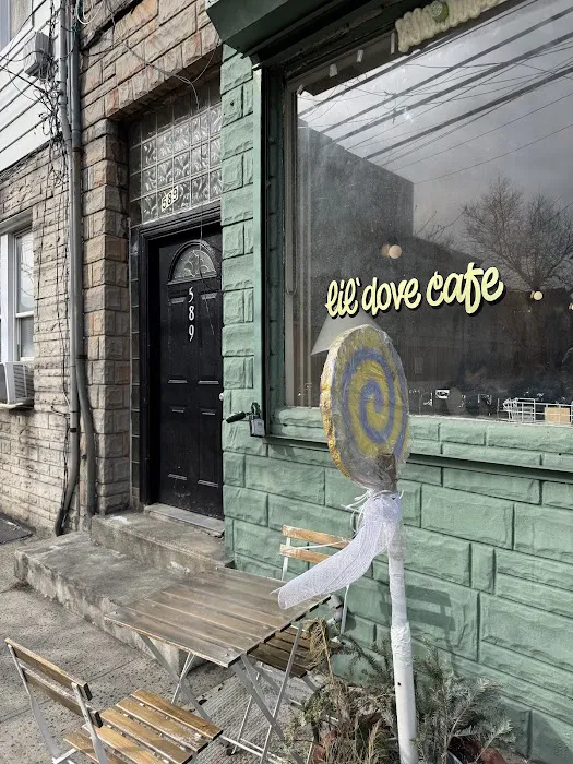 lil’ dove cafe Picture 10
