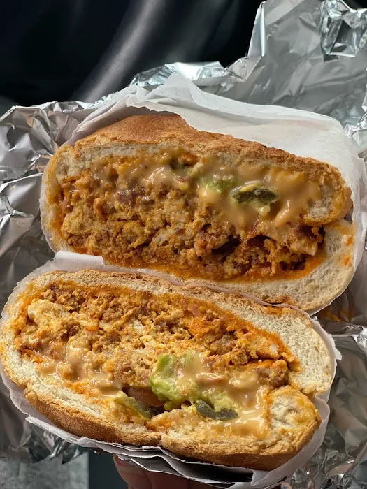 Torta Truck Picture 10