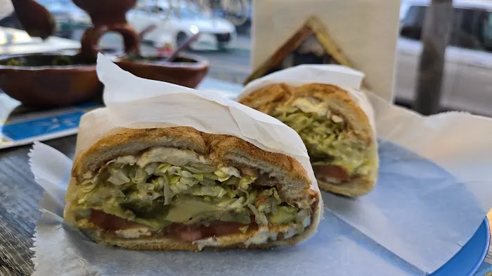 Torta Truck Picture 4