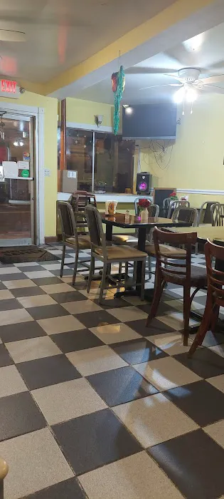 Mike's Restaurant Picture 7