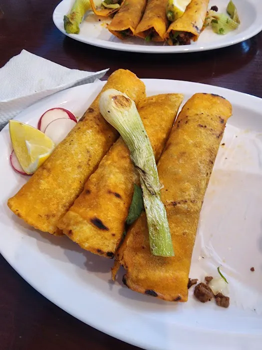 Los Amigos Restaurant, LLC Picture 4