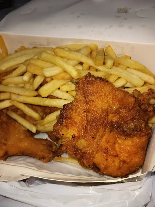 Hollywood Fried Chicken Picture 6