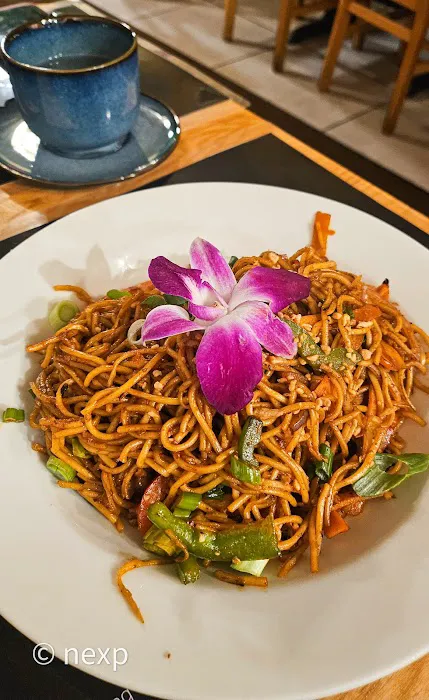 Basil Indian & Thai Grill Picture 3