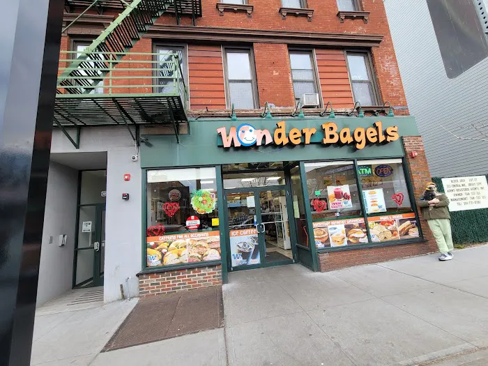 Wonder Bagels Picture 10