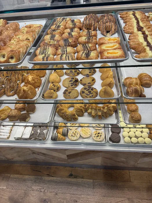 Dulce De Leche Bakery Picture 4