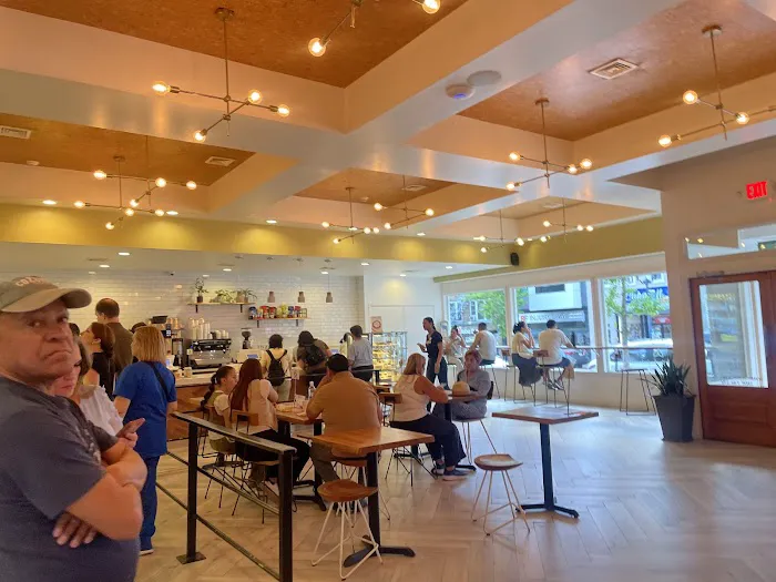 Dulce De Leche Bakery Picture 5