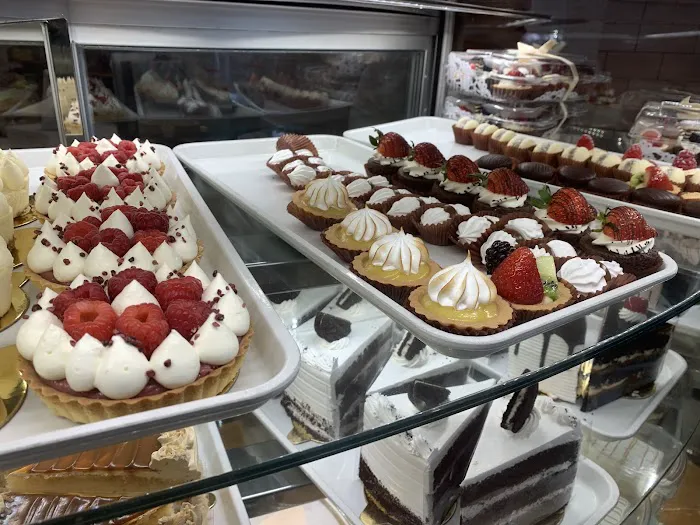 Dulce De Leche Bakery Picture 7