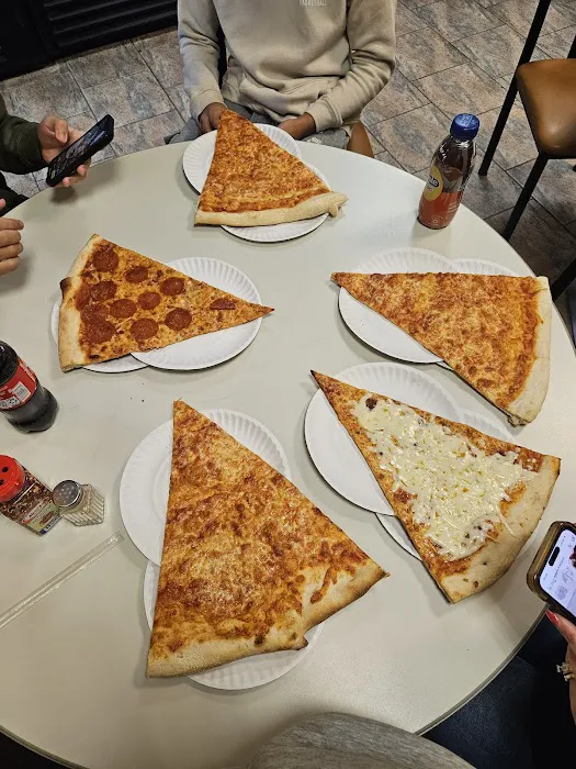 Rizzo Bakery & Pizzeria Picture 6