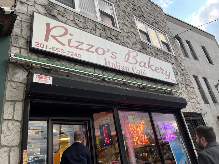 Rizzo Bakery & Pizzeria Picture 10