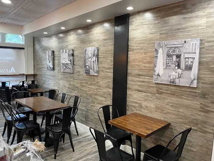 Alessio's Cafe Picture 3