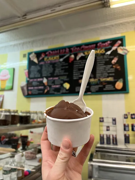 Dahlia's Ice Cream Spot Picture 2