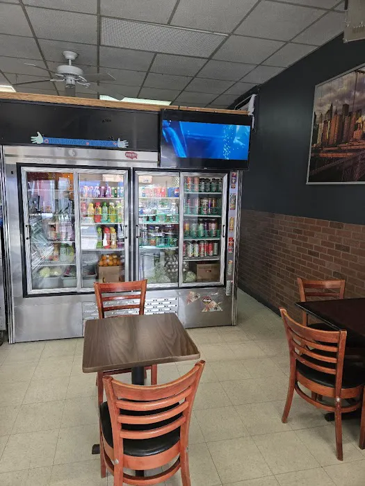 Terranova Deli Picture 3