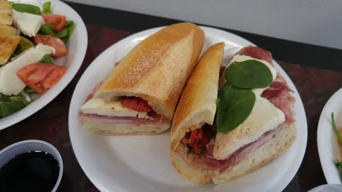 Terranova Deli Picture 7