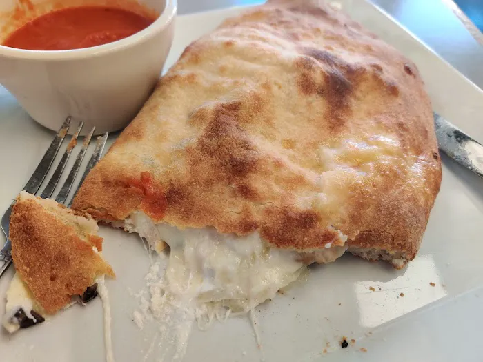 Gino's Pizzeria Picture 4
