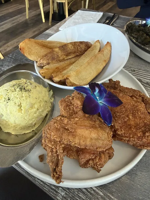 Sweet T's Southern Eatery Picture 4