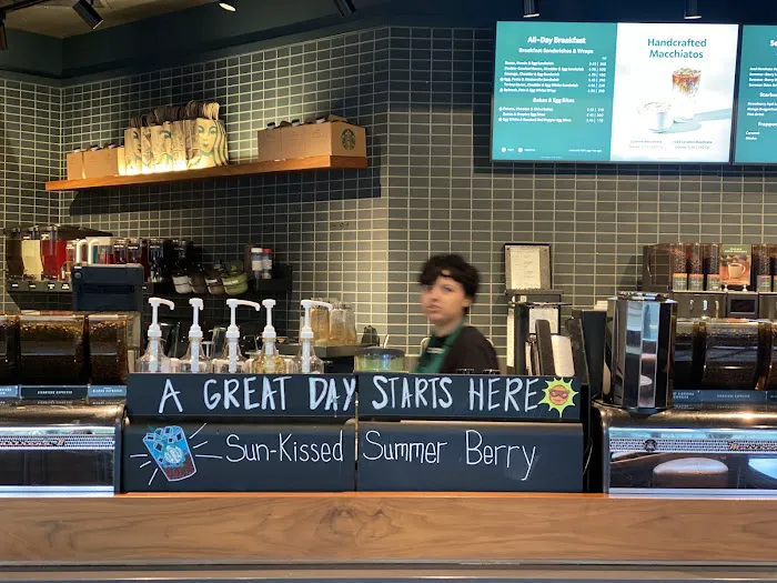 Starbucks Picture 3
