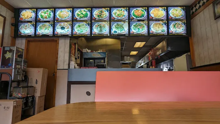 Golden River Restaurant Picture 5