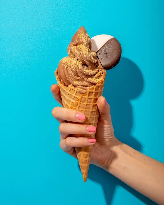 16 Handles Picture 4
