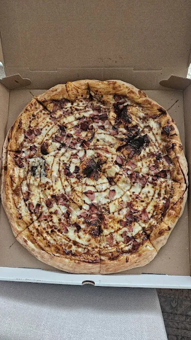 Little Pizza Heaven Picture 4