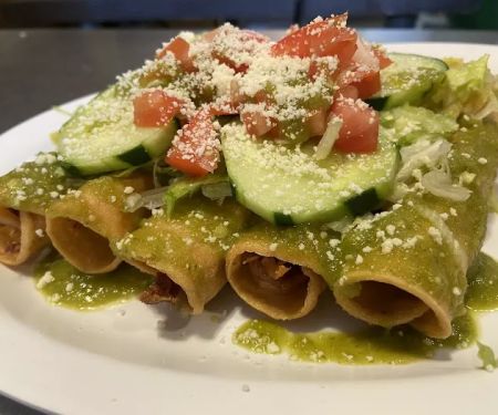Los Hermanos Mexican Grill