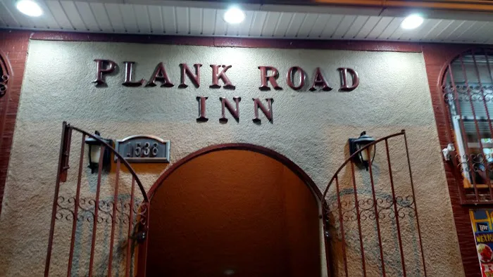 Plank Road Inn Picture 9