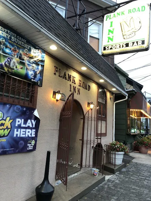 Plank Road Inn Picture 8