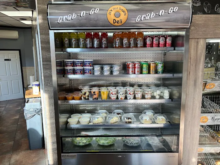 J&V Bagels and Deli Picture 10