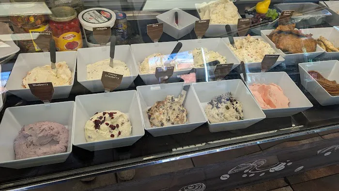 J&V Bagels and Deli Picture 2