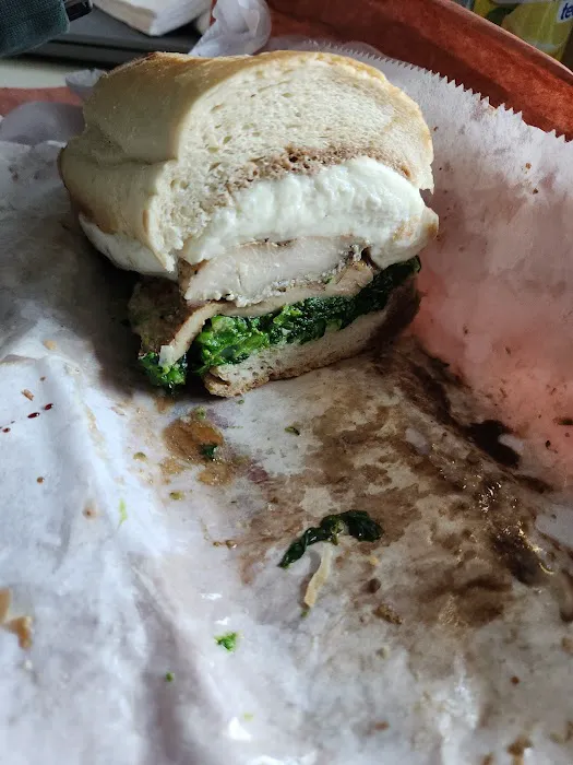 Giovannis Italian Deli Picture 10