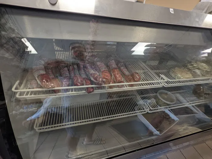 Giovannis Italian Deli Picture 1