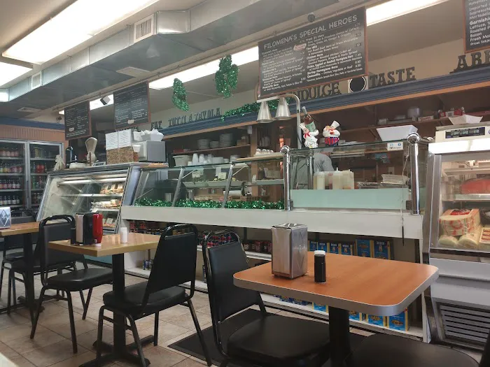 Filomena's Deli Picture 10