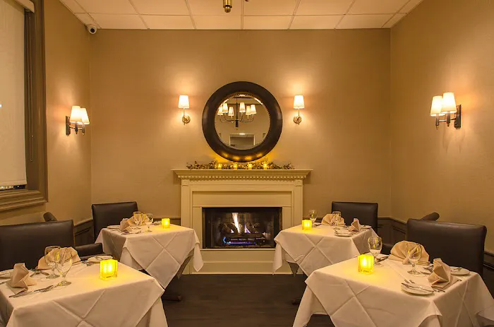 Bareli's Restaurant and Bar Picture 3